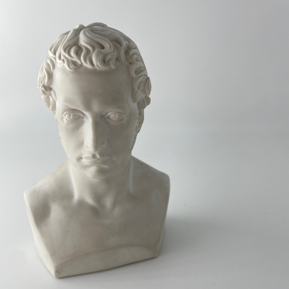 Small plaster bust- academia style - Picture 7 of 12